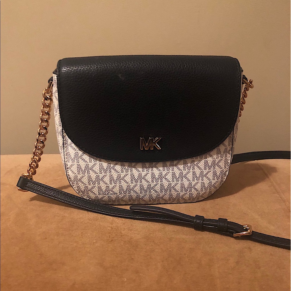 Michael Kors crossbody